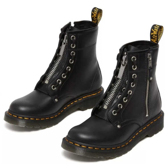 Dr. MARTENS ‘Air Wair’ 🆕 1460 8-Eye Boot - Black Classic Combat Boot. Size 39 🔥 - Picture 9 of 16